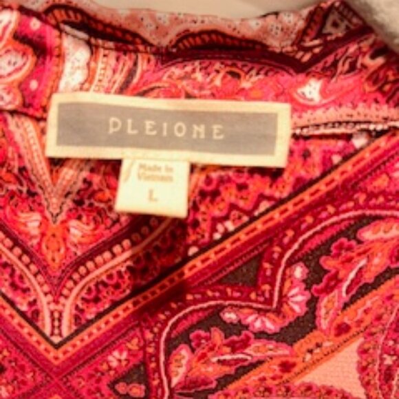 Pleione satin blouse pink with paisleys. - Picture 2 of 5